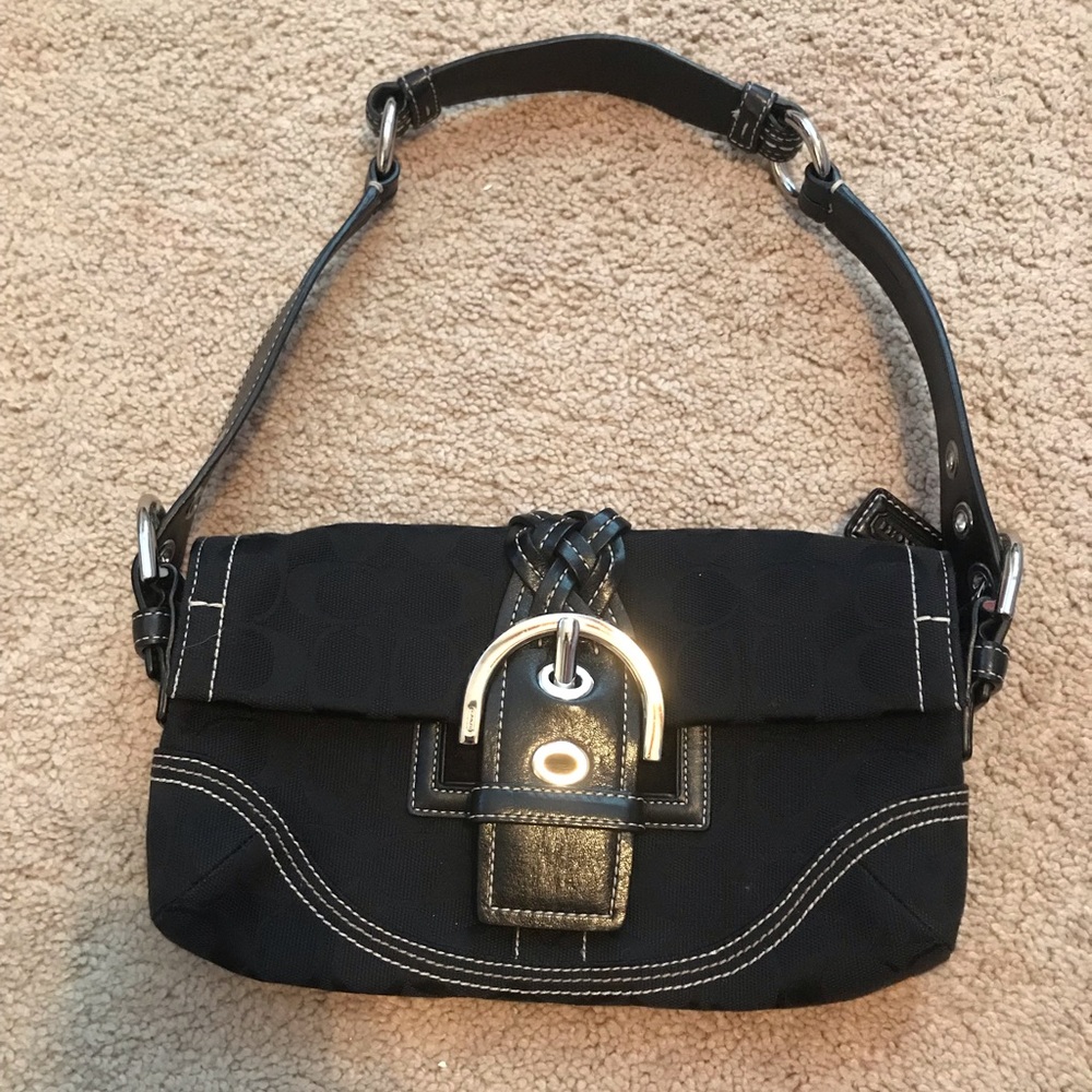 Vintage 1990s coach handbag